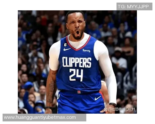 鲍威尔谈季前赛外界重建论希望低估心态贯穿整个赛季